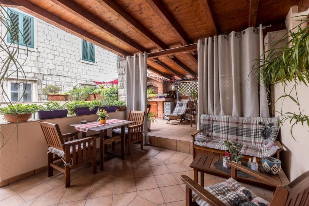 Apartments And Rooms Villa Lina Split Rum bild